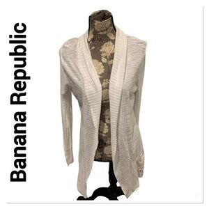 BANANA REPUBLIC White Cardigan size medium lightweight Shawl Collar FLAW